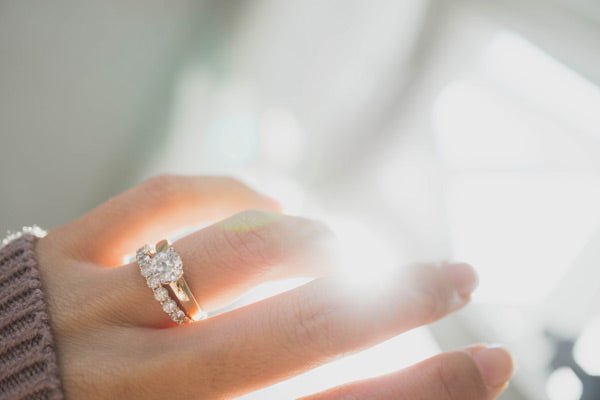 Minimalist, Bold, or Glamorous? What Your Engagement Ring Style Says About You