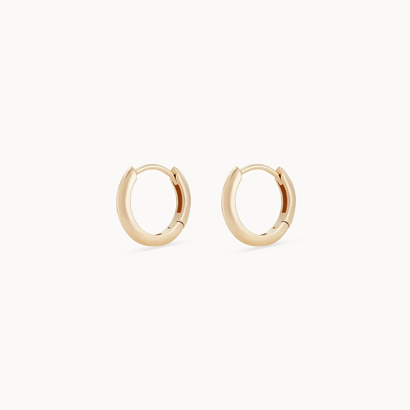 the dagger small hoop - 14k yellow gold