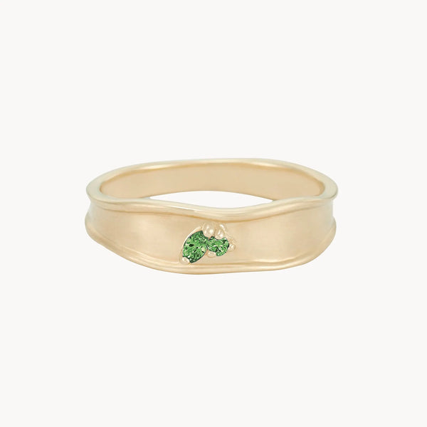 the kindred spirits emerald lean on me band ring - 10k yellow gold, emerald