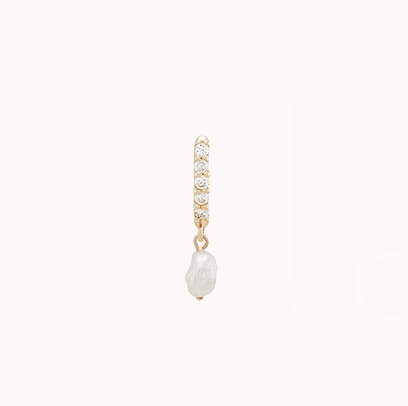 inner light diamond pearl earring - 14k yellow gold