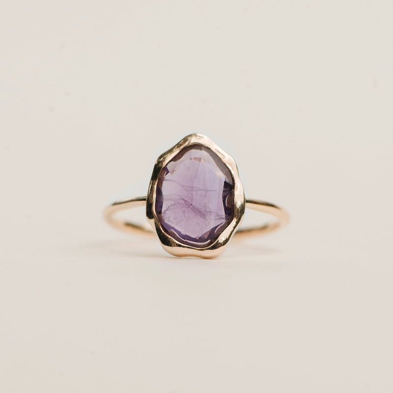 amethyst mood ring - 14k yellow gold