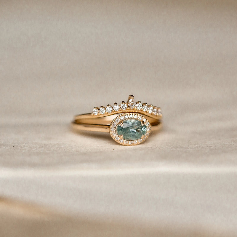 cherish one-of-a-kind - 14k yellow gold, oval blue-green sapphire