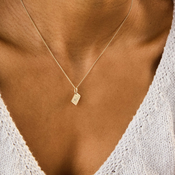 calgary postcard & chain bundle - 10k yellow gold, brilliant diamond